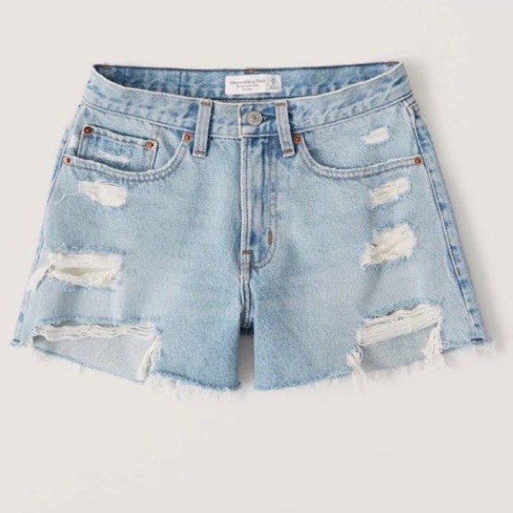 Abercrombie & Fitch Pants - Abercrombie Mid Rise Boyfriend Shorts